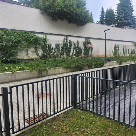Dwa Jelonki, Ul Sciegiennego, Centrum, Garaz, Ogrodek Kielce Eksteriør billede